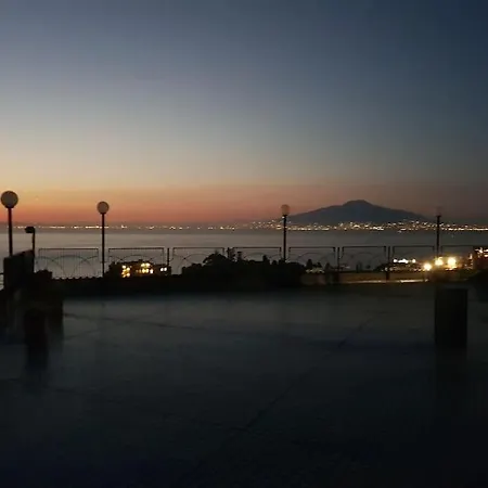 アパート La Casa Di Giorgina ソレント